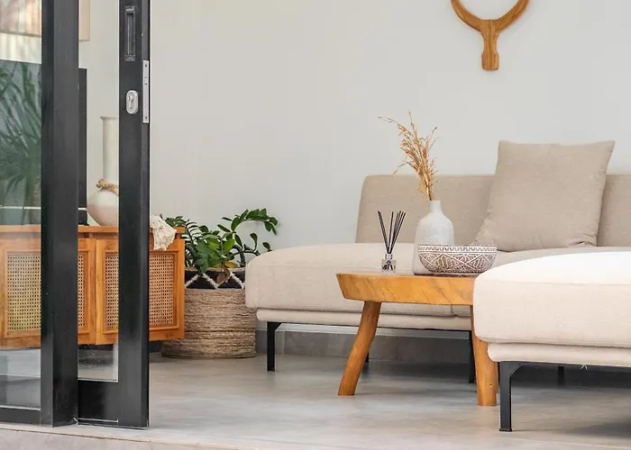 Ziggy - Contemporary 2 Bdr